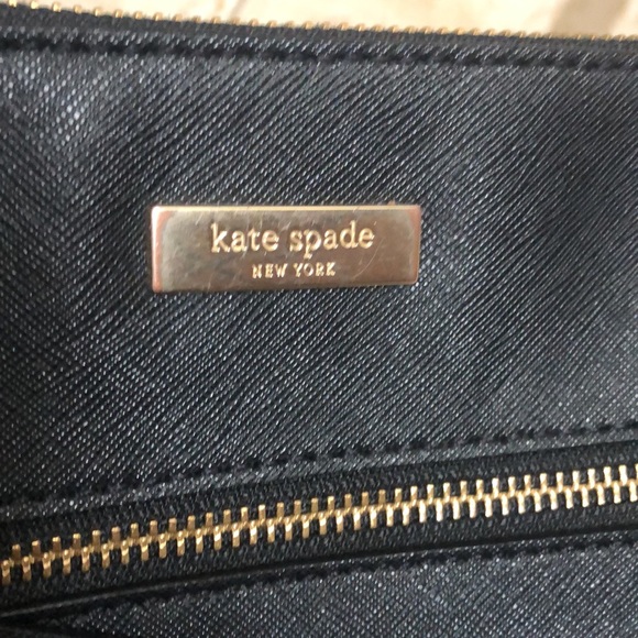 Authentic Kate Spade crossbody - Picture 3 of 10